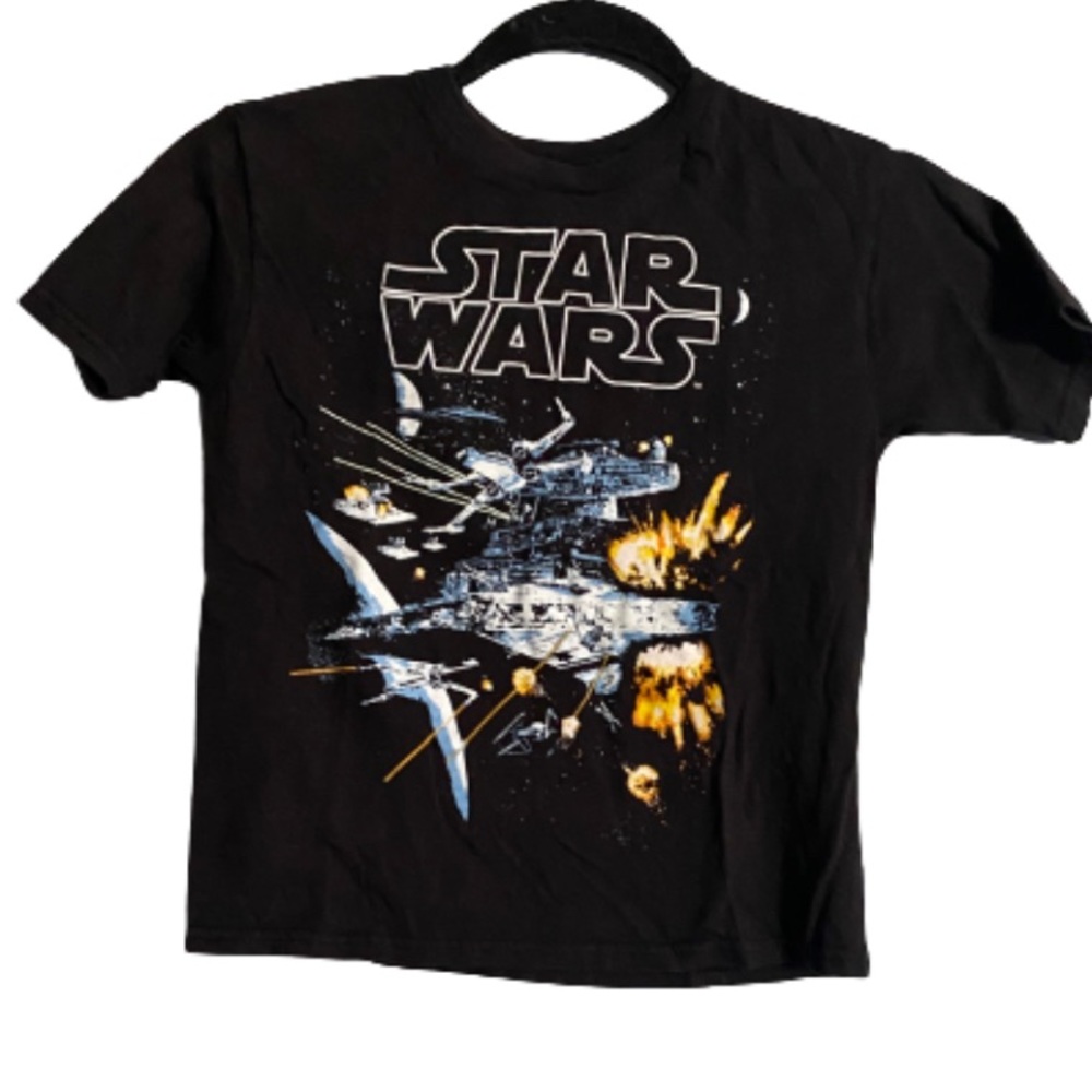 Star Wars- Space Battle Explosion Youth T-Shirt size 7 (Youth)